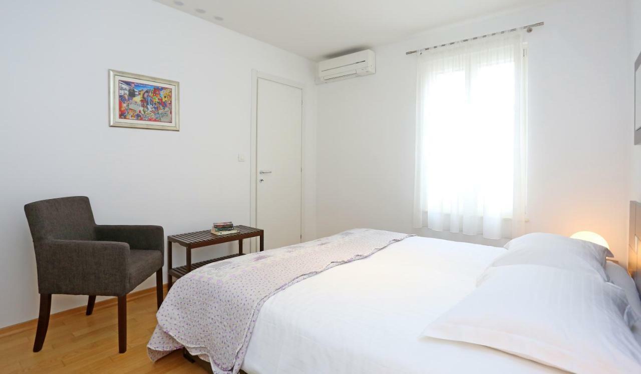 Luxury Apts Leone Split Centre Exterior photo