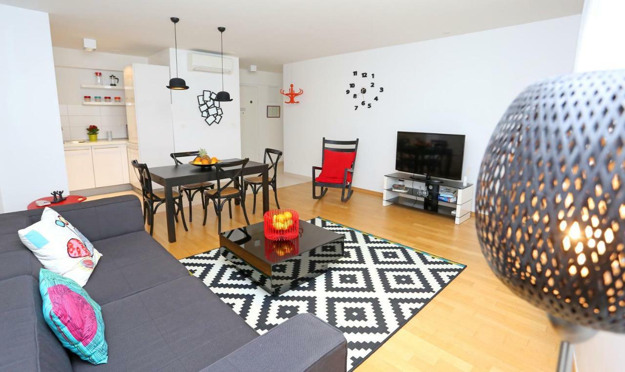 Luxury Apts Leone Split Centre Exterior photo